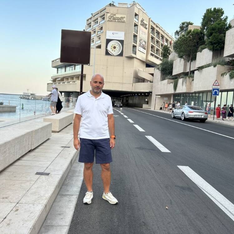Foto de perfil de Adolfo